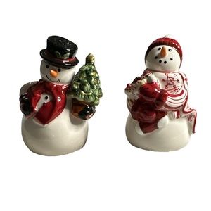 Harry and David ceramic festive snowmen salt and pepper shakers